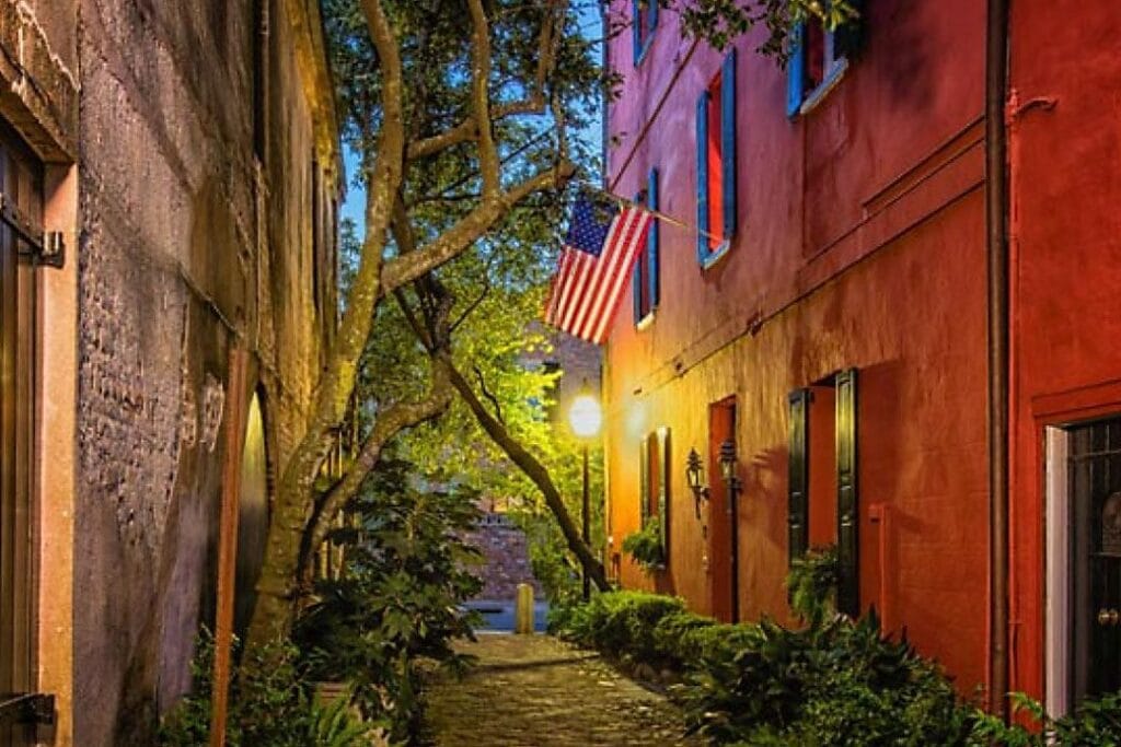 Philadelphia Alley in Charleston