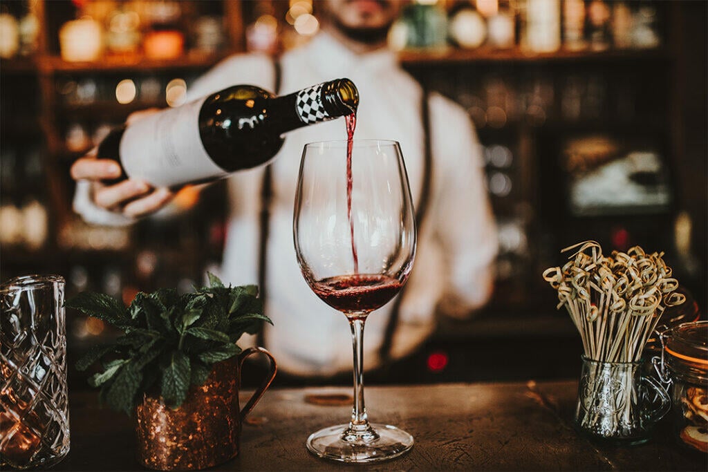 Places to get drinks on spring break in charleston sc